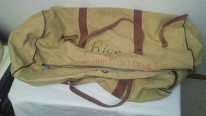 lot 198 image: Concordia duffle bag - canvas- nice.