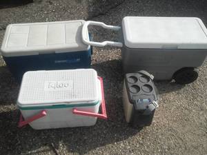 lot 248 image: 4 coolers, 12v console heater  cooler, great clean condition.