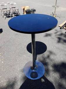 lot 22 image: Round Bar Table (Black)