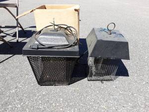 lot 24 image: 2-Bug Zappers