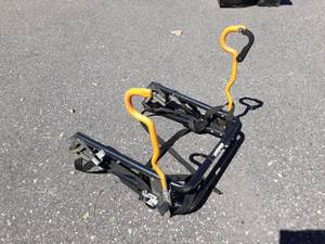 lot 25 image: Grabber Bike Rack