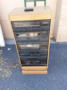 lot 26 image: Sound Design AMFMCDCassette With Remote