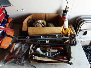lot 44 image: Assorted Hand & Power Tools