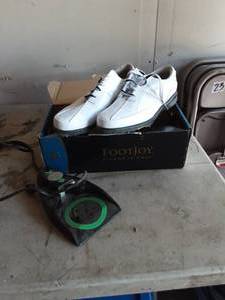 lot 49 image: Womens Foot Joy Golf Shoes Size 9.5 & Golf Ball Return