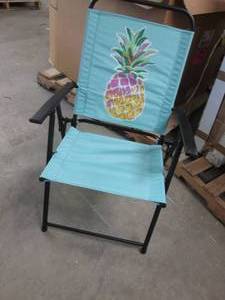 lot 17 image: 4 Pineapple Folding Chairs with Umb...