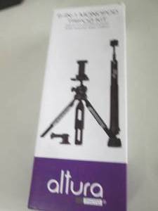 lot 78 image: 6 in 1 Tripod Kit...