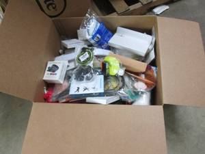 lot 83 image: Box of Misc Returned Items...