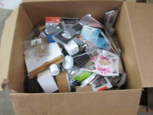 lot 84 image: Box of Misc Returned Items...
