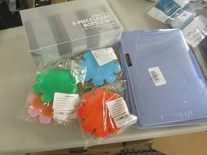 lot 88 image: Silicone Dish Scrubbers, 3 MacBook ...