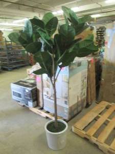 lot 121 image: Threshold Potted Faux Tree open pkg...