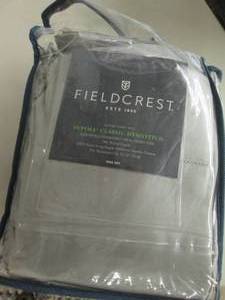 lot 152 image: Fieldcrest Full 700ct Sheet Set...