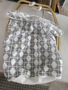 lot 169 image: Cloth Hamper...