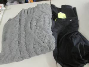 lot 180 image: XL Short Yoga Pants, Knit Throw...