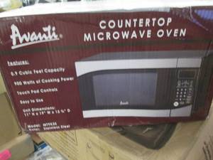 lot 237 image: Avanti Microwave Oven 0.9Cf Ss open...