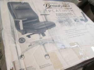 lot 238 image: Beautyrest Platinum Abott Mid-Back ...