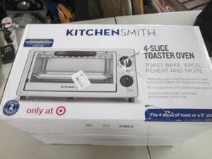lot 256 image: Kitchen Smith 4 Slice Toaster Oven ...