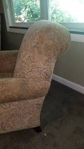 lot 19 image: Stylish Paisley Club Chair (a)