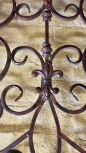 lot 105 image: Architectural Iron Arch Wall Dcor