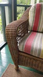 lot 89 image: Casual Elegant Outdoor Wicker Love Seat and Ottoman