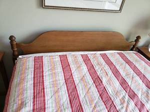 lot 151 image: Antique Oak Frame Full Bed