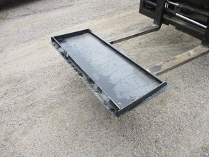 UNUSED UNIVERSAL QUICK ATTACH PLATE