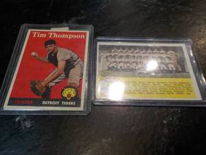 lot 5 image: 2 1958 Topps Baseball Cards...