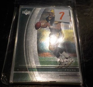 lot 7 image: Brett Favre Cards ...