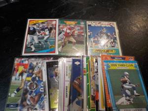 lot 8 image: 25 Football Star Cards...