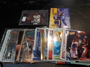 lot 13 image: 30 Basketball Star Cards...