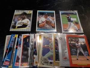 lot 22 image: 40 Baseball Star Cards...