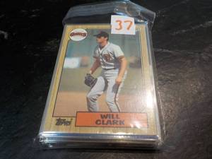 lot 37 image: 30 Baseball Rookie Cards...