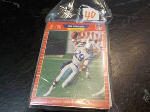 lot 40 image: 50 Football Star Cards...