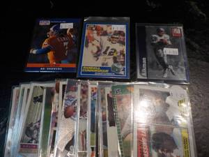 lot 44 image: 25 Quarterback Cards...