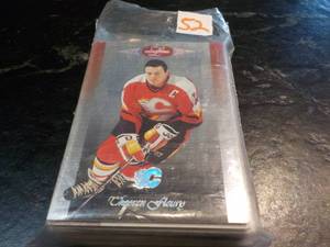 lot 52 image: Lot of Hockey Star Cards...