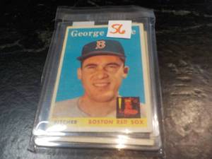 lot 56 image: 3 1958 Topps Baseball Cards...