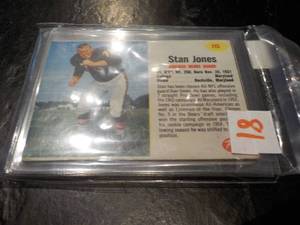 lot 81 image: 1962 Post Football Cards...