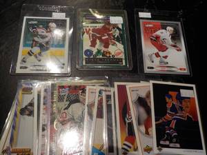lot 87 image: 20 Hockey Star Cards...
