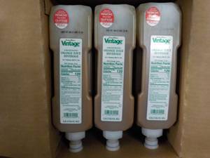 lot 240 image: 3 - 3.5 Liter Jugs Vintage Brand Co...