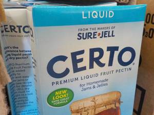 lot 253 image: Case of 16 - 6 oz Cartons Certo Liq...