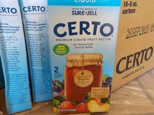 lot 266 image: Case of 16 - 6 oz Cartons Certo Liq...