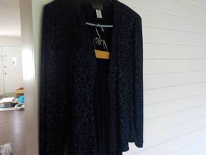 lot 159 image: Alex Size 14 Evening Ensemble Jacke...