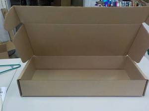 lot 293 image: Lot of 25 Self Closing Boxes...
