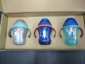 lot 7 image: Tommie Tippie 3 Set Sippy Cups...