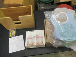 lot 25 image: Bamboo Paper Towel Dispenser, Baby ...