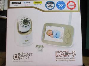 lot 64 image: DXR - 8 Digital Video...