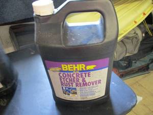 lot 101 image: Behr Concrete Etcher and Rust Remov...