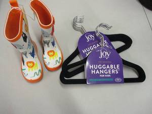 lot 163 image: Boys size 5-6 RubberBoots and 2 - 5...
