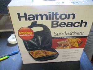 lot 166 image: Hamilton Beach Sandwichera...