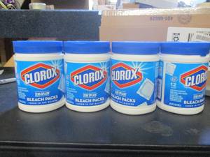 lot 190 image: 4 Bottles of Clorox Bleach Packs fo...