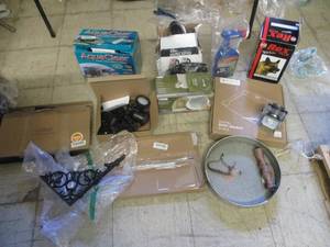 lot 306 image: Lot of Misc. Household Items may b...
